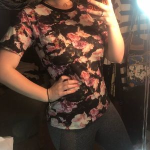 🌺Floral Supreme Pocket Tee🌺